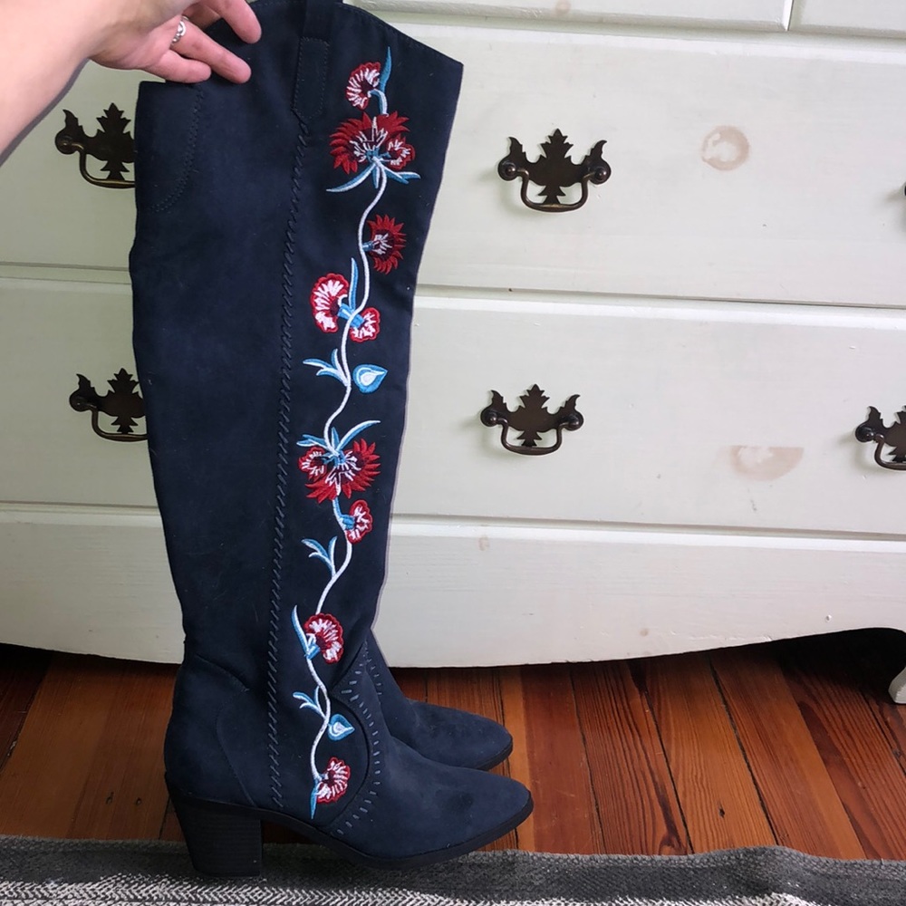 Gorgeous!! Knee high blue floral boots